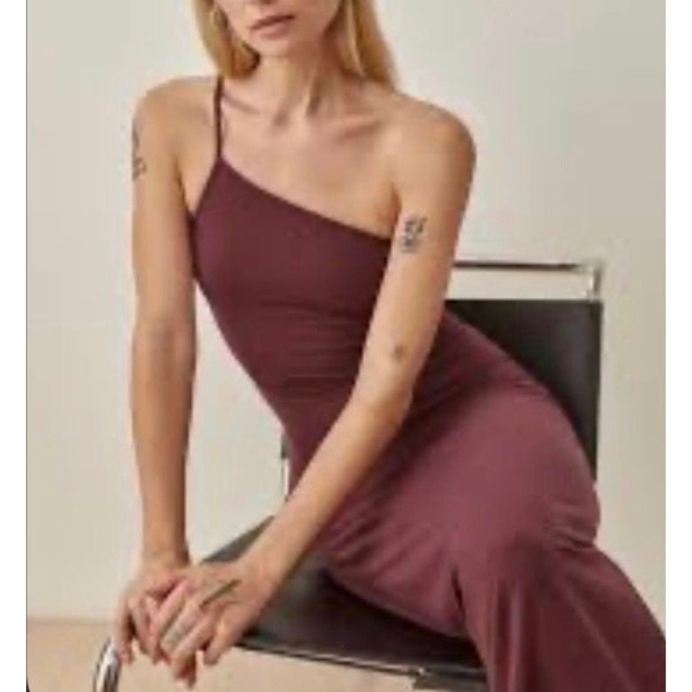 Reformation Crowley Dress Plum Burgundy Ribbed One Shoulder  Womens Size M NWT